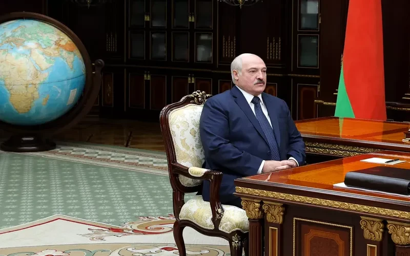Лукашенко побажав Україні «якнайшвидшого миру» до Дня Незалежності