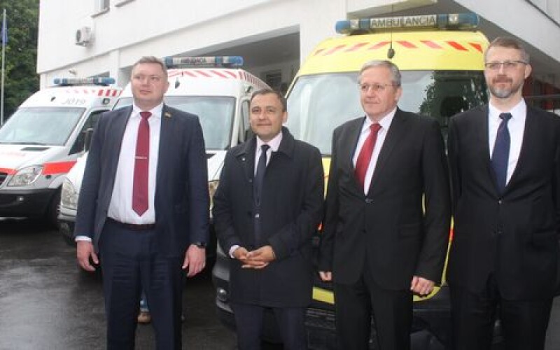 Словаччина подарувала для Донбасу три машини «швидкої допомоги»