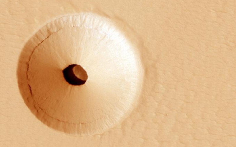 На Марсе обнаружена дыра для космических кораблей