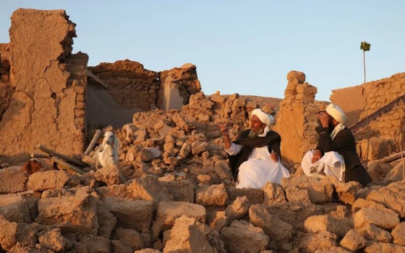 В Афганістані руйнівний землетрус забрав життя близько двох тисяч людей