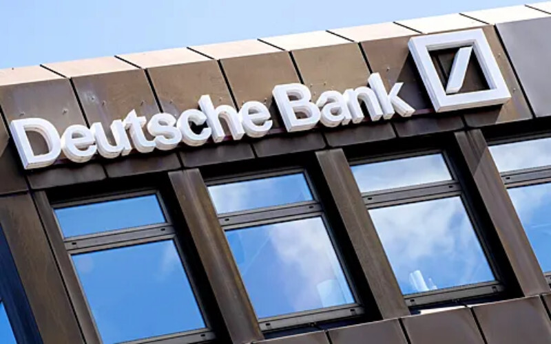 Найбільший банк Німеччини згортає бізнес в Росії