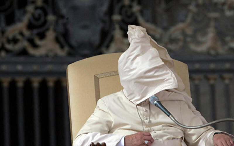 Папа Франциск признался, что иногда засыпает во время молитв