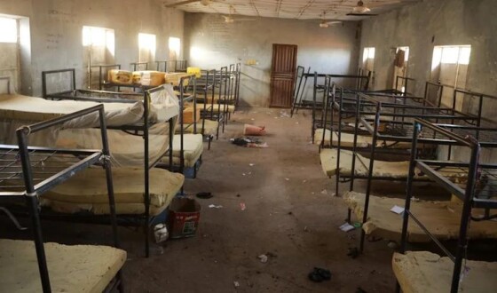 У Нігерії озброєні злочинці викрали школярок та вбили їх вчителів