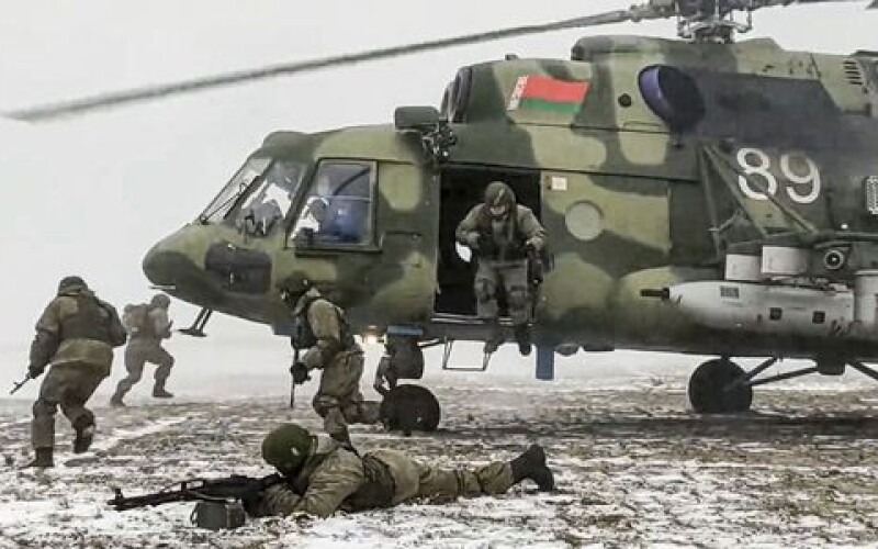 До Чернігівської області входять білоруські війська для війни з Україною