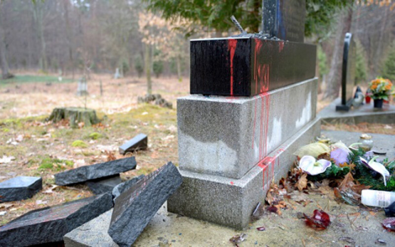 Польша согласилась на восстановление украинских мест памяти
