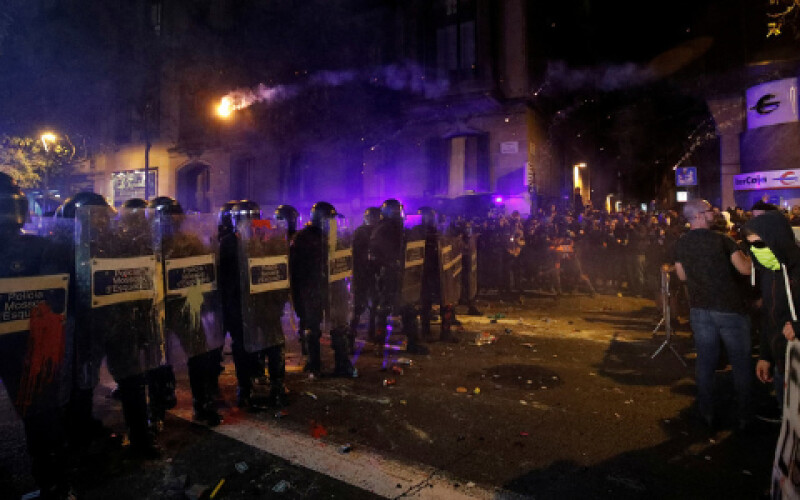 Понад 70 правоохоронців постраждали під час протестів в Каталонії