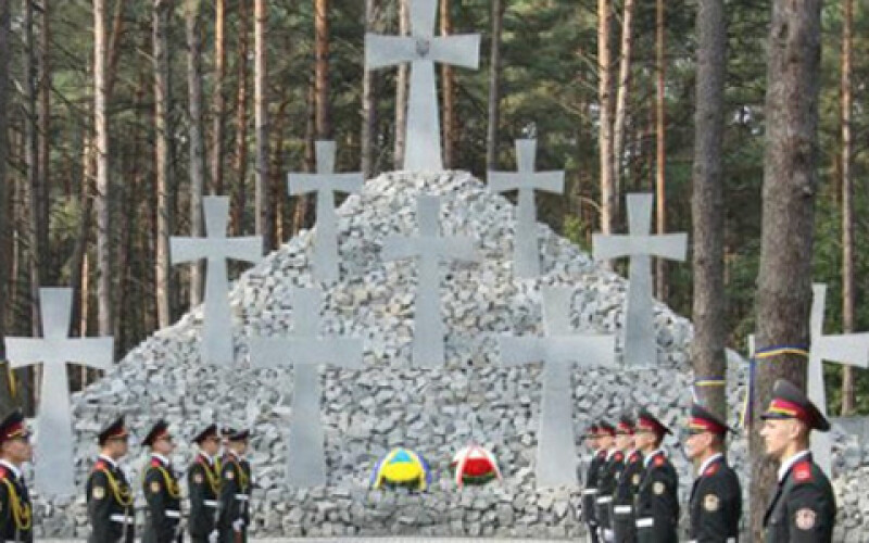 В Киеве реконструируют центральную часть Мемориала жертв тоталитаризма
