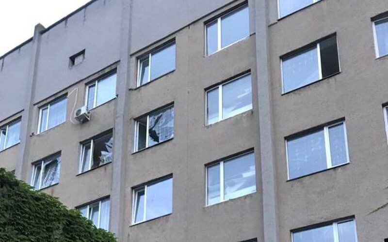 Російські окупанти завдали ракетних обстрілів по Миколаєву: пошкоджена лікарня
