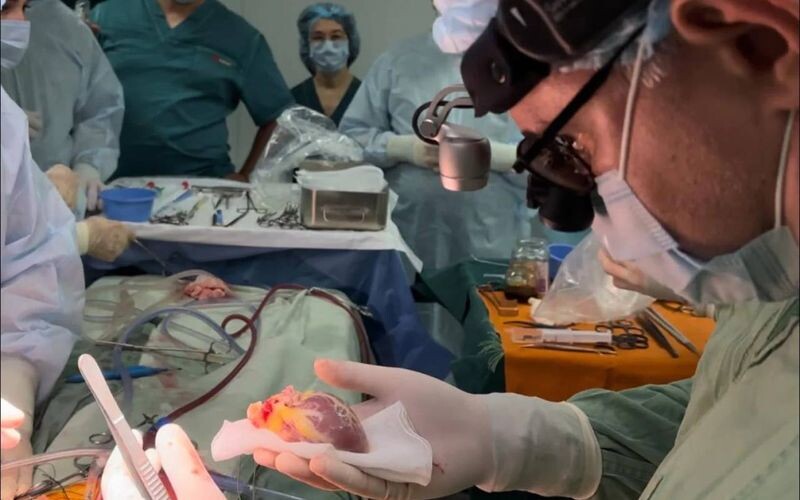В Україні дитині вперше провели операцію на серці