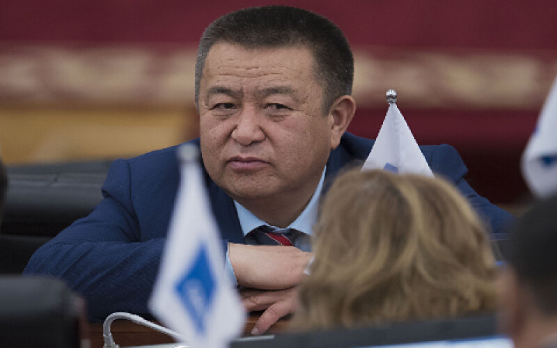 Від пневмонії помер колишній спікер парламенту Киргизії Турсунбеков