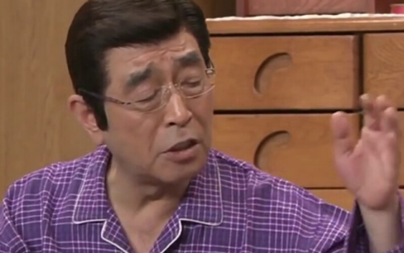 Японский комик Кен Шимура скончался из-за коронавируса