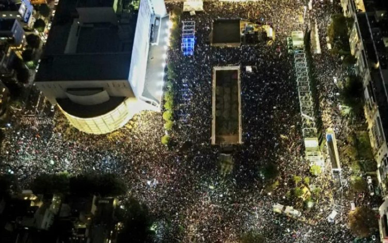 В Ізраїлі пройшла нова хвиля багатотисячних протестів проти реформ Нетаньяху