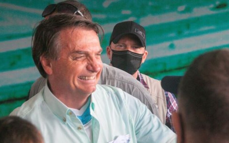 У Бразилії оштрафували Президента за порушення карантинних вимог