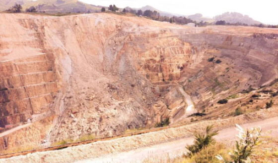 При обваленні шахти в Конго загинули не менше 50 осіб