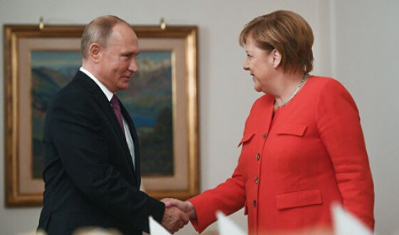 Путін і Меркель обговорили &#8220;нормандський саміт&#8221;