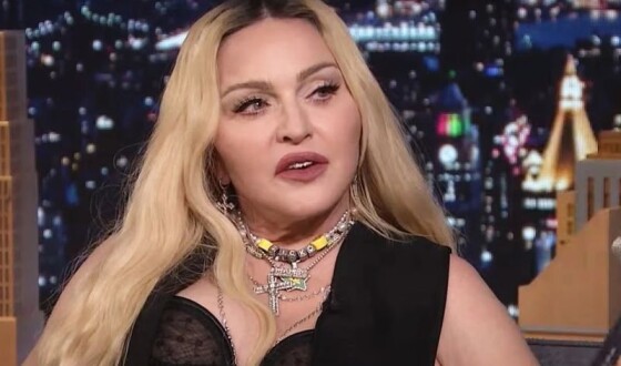 Співачку Мадонну доставили до реанімації та підключили до ШВЛ