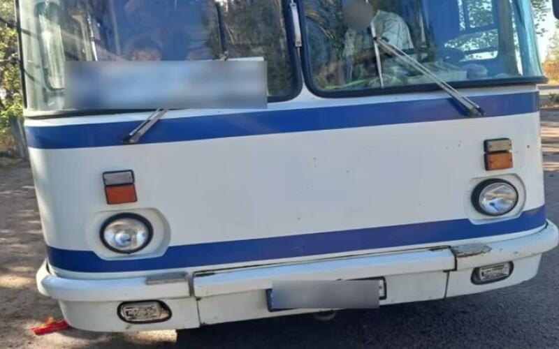 У Херсонській області безпілотники атакували автобус: є загиблі