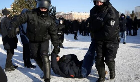 На акціях на підтримку Навального затримали понад 10 тисяч осіб