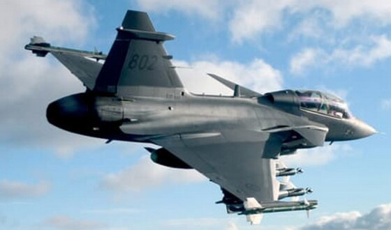 Літаки Gripen вже почали тестуватися українськими пілотами