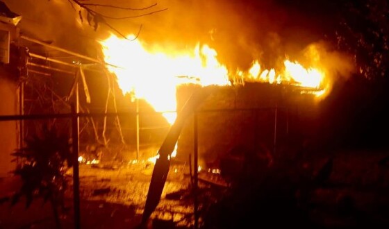 Зранку окупанти знову обстріляли Куп&#8217;янськ та Чугуїв, горять будинки