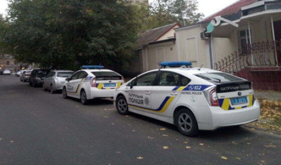 ЧП в Херсоне: полицейский вывихнул плечо водителю