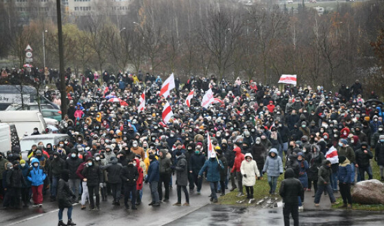 У Мінську силовики заблокували рух &#8220;маршу пенсіонерів&#8221;
