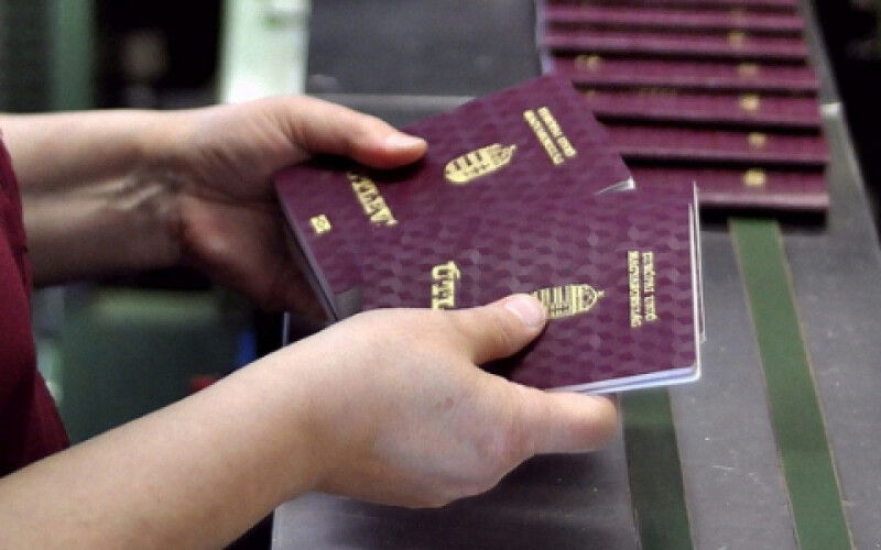 Названо число українців з угорськими паспортами