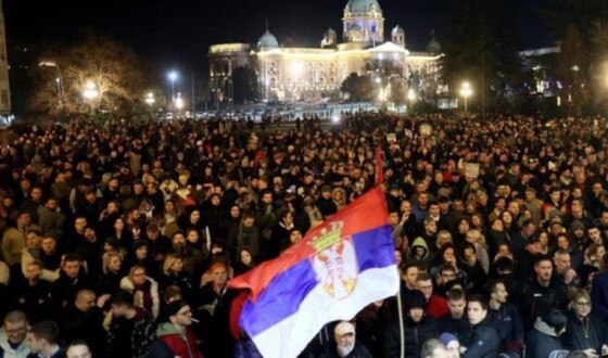 У Белграді поліція застосувала проти протестувальників нелетальну акустичну зброю