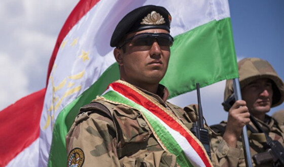Таджикистан масово перекидає війська на кордон із Киргизстаном