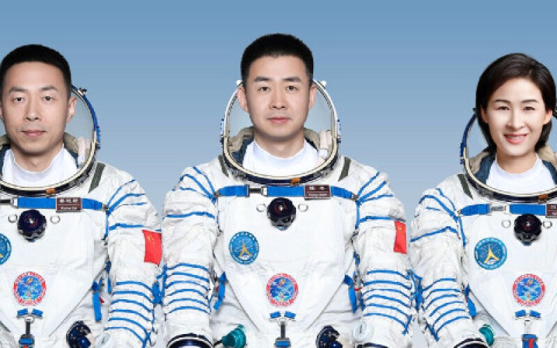Китай запустив корабель з астронавтами, аби добудувати китайську космічну станцію