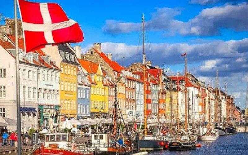 Данія перша в ЄС країна, яка скасовує всі карантинні обмеження