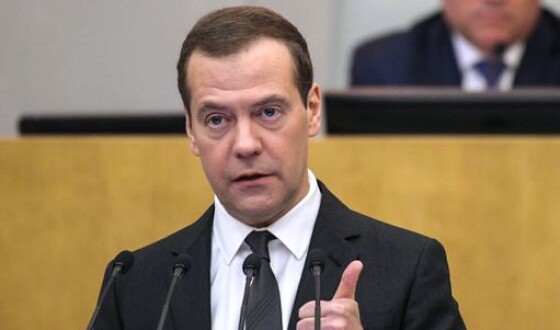 Медведев признал эффективность давления на Россию