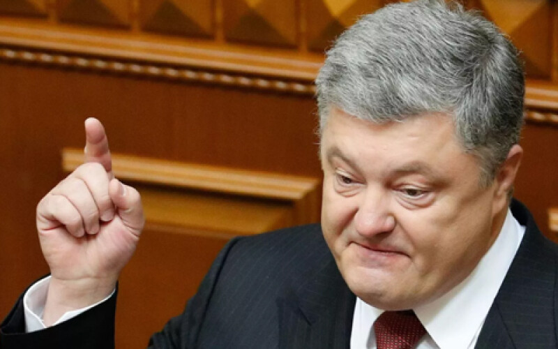 В Украине заговорили о госизмене Порошенко из-за подписания Минских соглашений