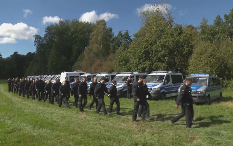 Поліція оточила район падіння дрона біля авіабази Бундесверу