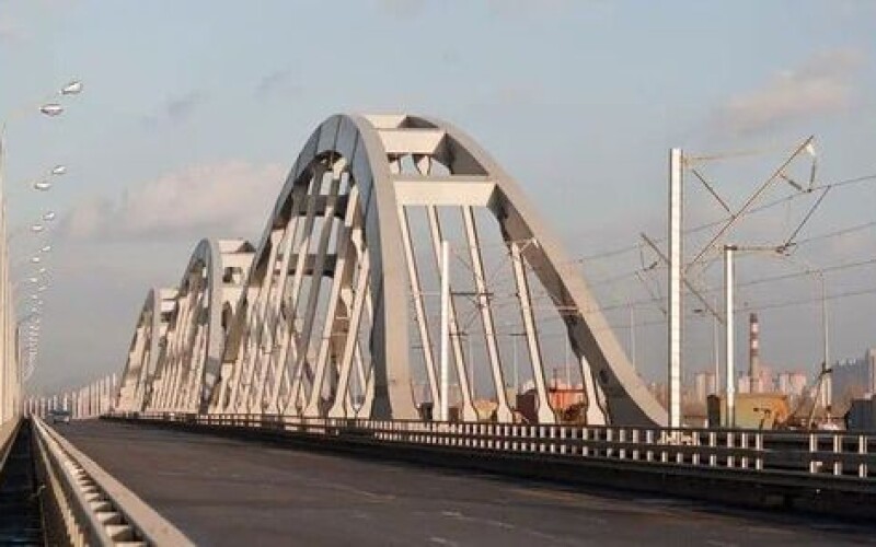 Кабмін виділив півмільярда на добудову Дарницького моста у Києві