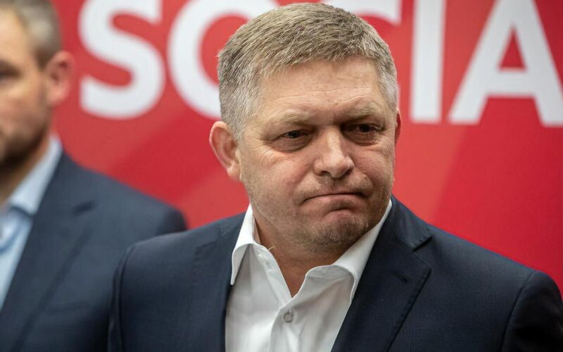 Партія європейських соціалістів (PES) призупинила членство проросійських словацьких партій