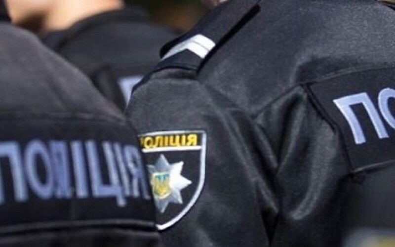 На Київщині чоловік у нетверезому стані побив поліцейських
