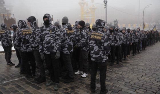 Акция в Киеве: граждане требовали введения военного положения