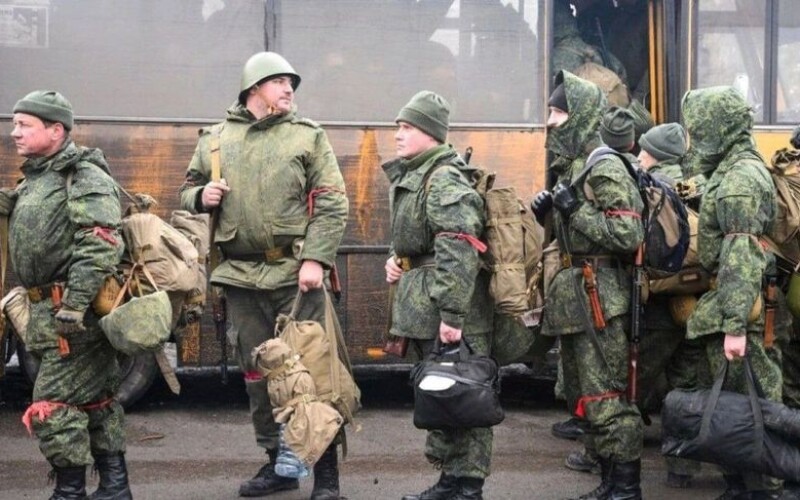 У ЗСУ повідомили, що росіяни залишають окупований Луганськ