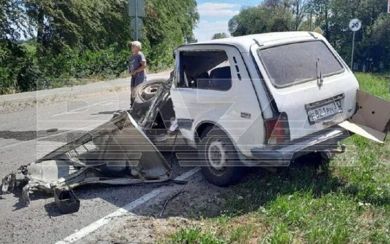 У Бєлгородській області російський танк переїхав цивільну автівку