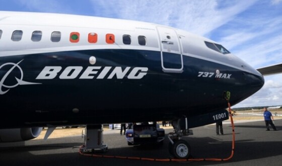 У Boeing 747 компанії Cargolux відірвало праву стійку шасі під час посадки