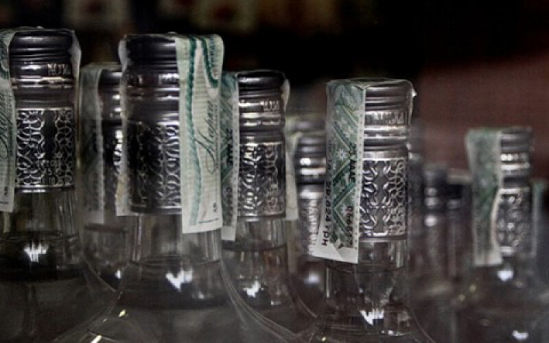 На Львівщині поліція викрила масштабне виробництво фальсифікованого алкоголю