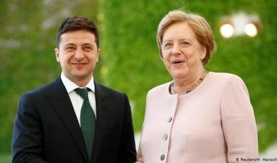 Експерт назвав одну з тем майбутніх переговорів Меркель і Зеленського