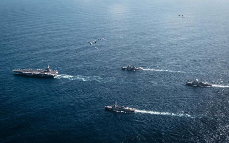 США ввели в Карибське море ударну групу на чолі з найбільшим авіаносцем у світі