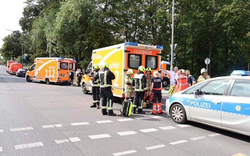 У Берліні автомобіль в&#8217;їхав до групи людей, серед потерпілих є діти