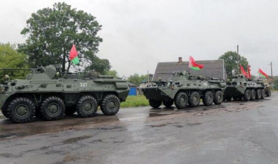 Білоруська військова колона попрямувала у бік українського кордону