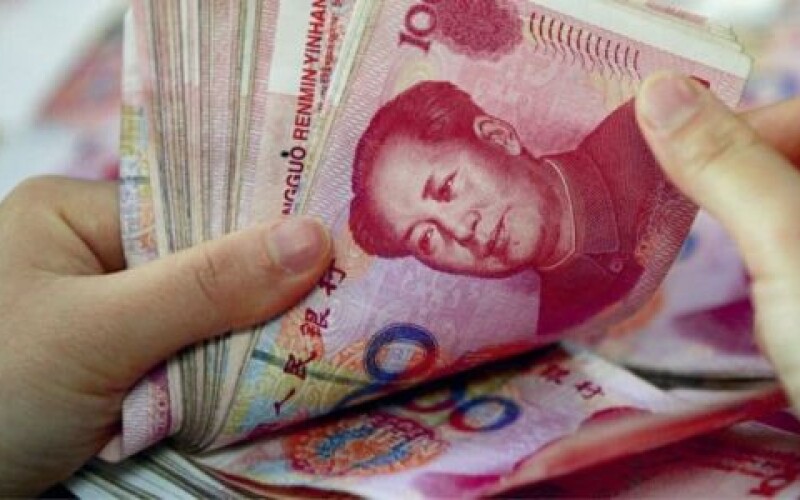Третина великих російських банків пропонують відкрити вклади у юанях
