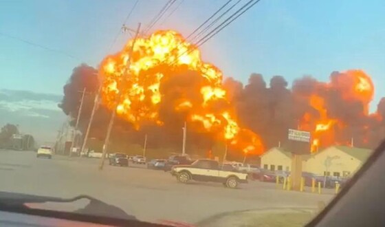 У США розбився вантажний літак