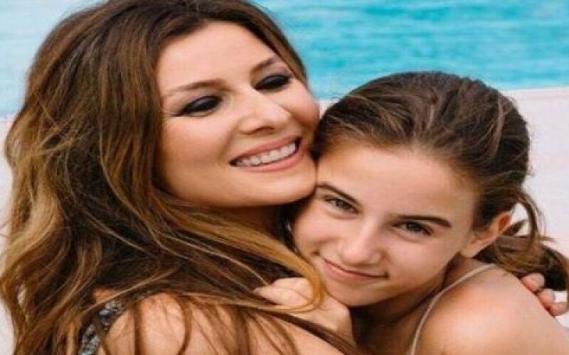 Жанна Бадоева показала милое фото с дочкой