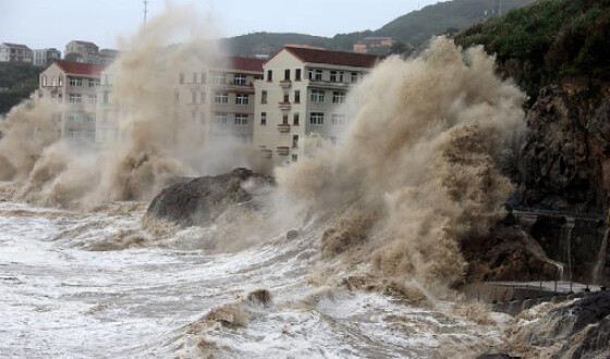 Більше 11 людей загинули на сході Китаю через ураган